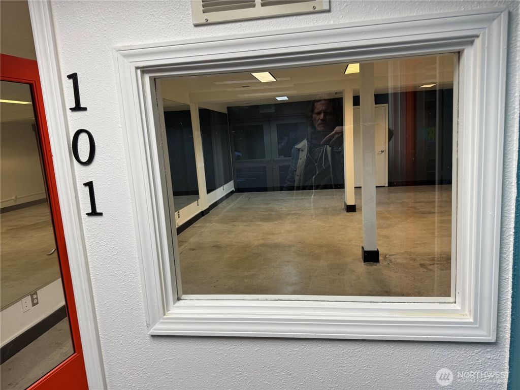 Photo of 23931 Highway 99 #101, Edmonds, WA 98026 (MLS # 2464506)