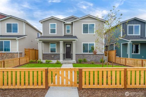 Photo of 2132 Plumridge Court, Wenatchee, WA 98801 (MLS # 2432691)