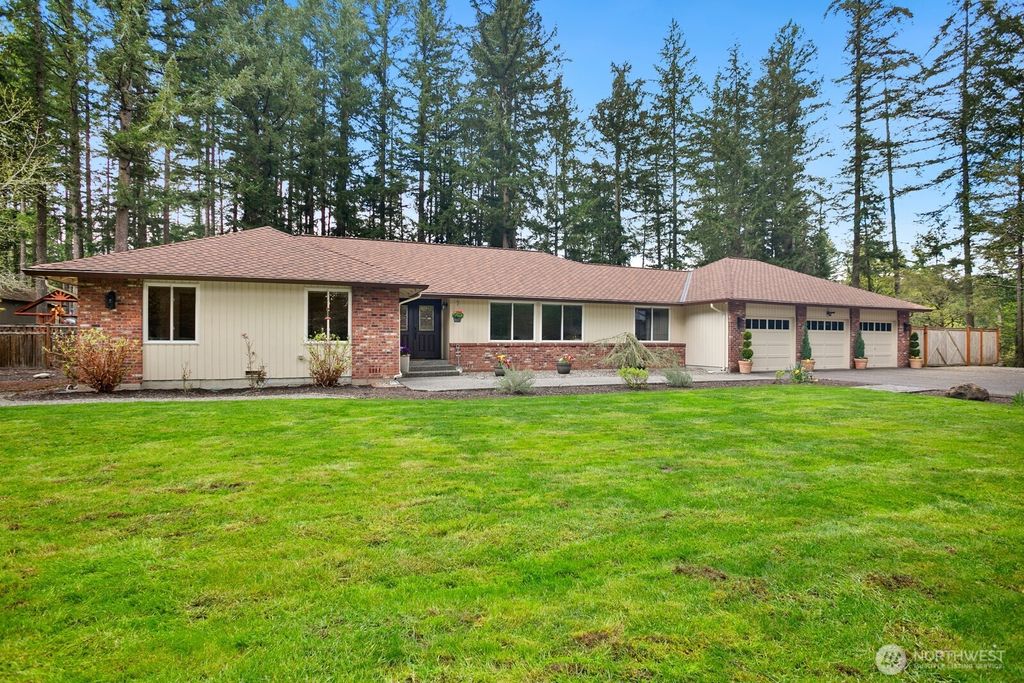 Photo of 32024 170th Place SE, Auburn, WA 98092 (MLS # 2361026)