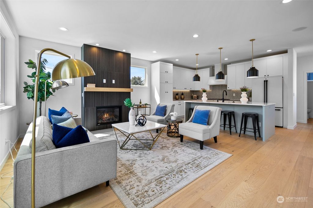 Photo of 512 NE 86th Street, Seattle, WA 98115 (MLS # 2264727)