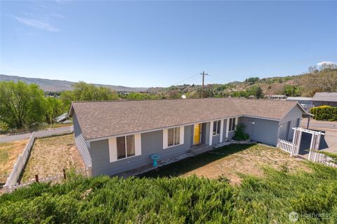 Photo of 504 Ash Street, Omak, WA 98841 (MLS # 2519160)