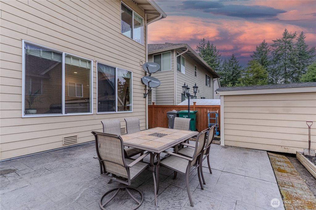 Photo of 36010 11th Ave Ave SW, Federal Way, WA 98023 (MLS # 2490366)