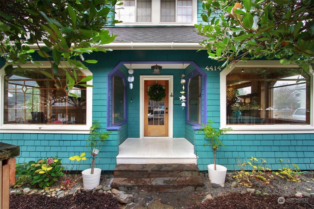 Photo of 4414 SW Massachusetts Street, Seattle, WA 98116 (MLS # 2316555)