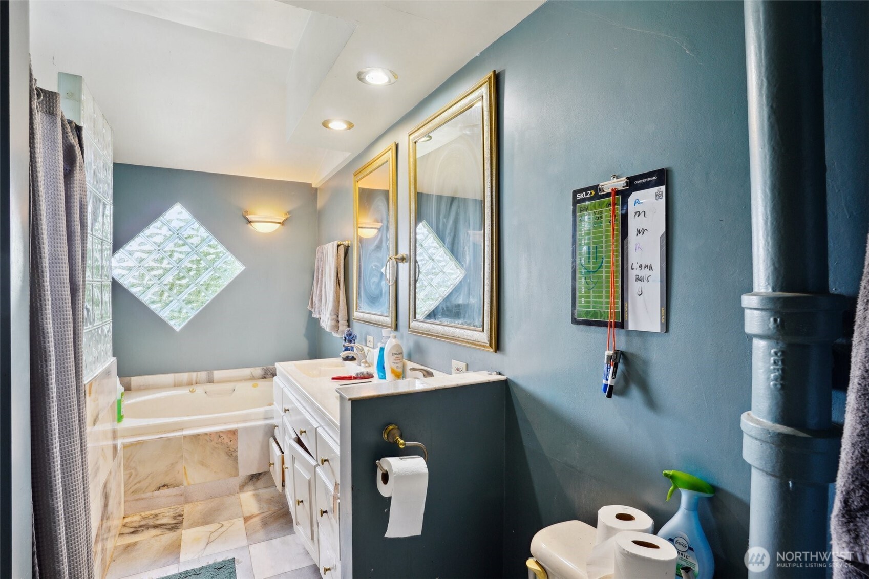 3416 Claremont Avenue S