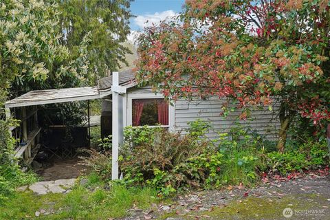 Photo of 3416 Claremont Avenue S, Seattle, WA 98144 (MLS # 2454964)