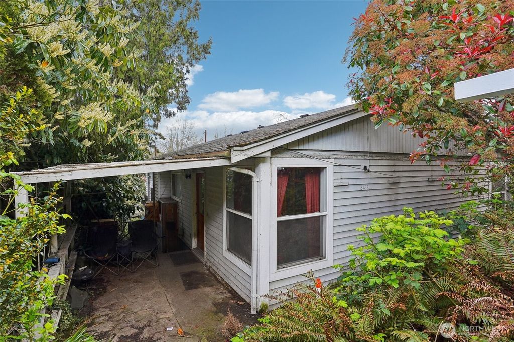 Photo of 3416 Claremont Avenue S, Seattle, WA 98144 (MLS # 2454964)