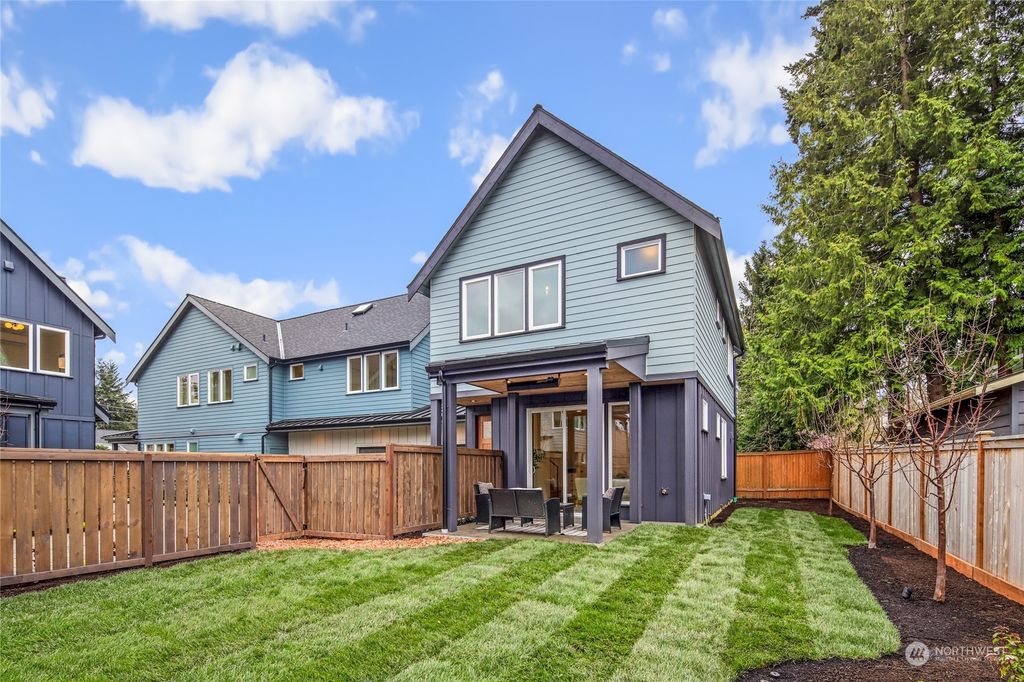 Photo of 7335 122nd Avenue NE, Kirkland, WA 98033 (MLS # 2217233)