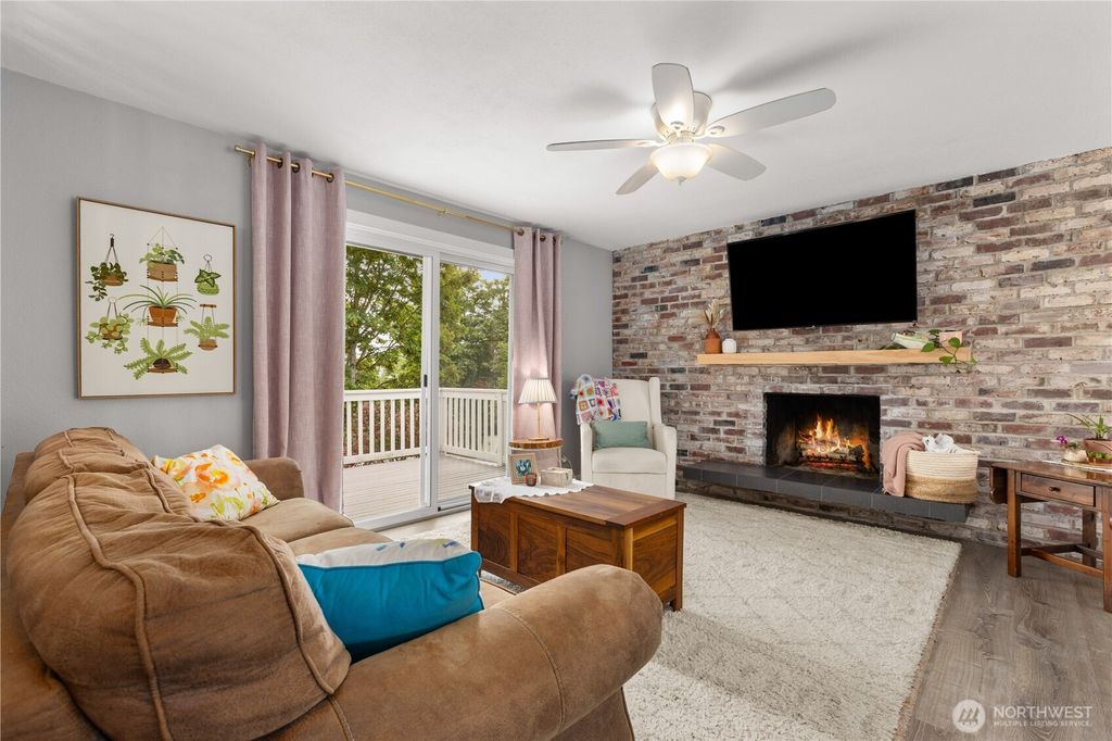 Photo of 4829 S 166th St ST, SeaTac, WA 98188 (MLS # 2523381)