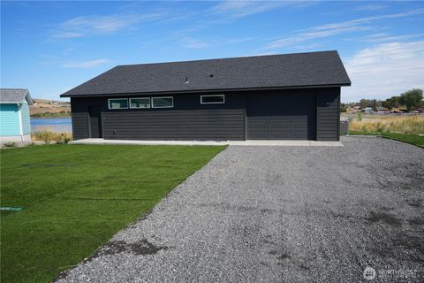 Photo of 112 N Fir Street, Soap Lake, WA 98851 (MLS # 2440237)