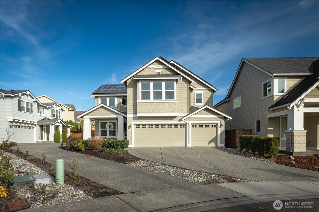 Photo of 16815 37th Dr SE Dr, Bothell, WA 98012 (MLS # 2329606)