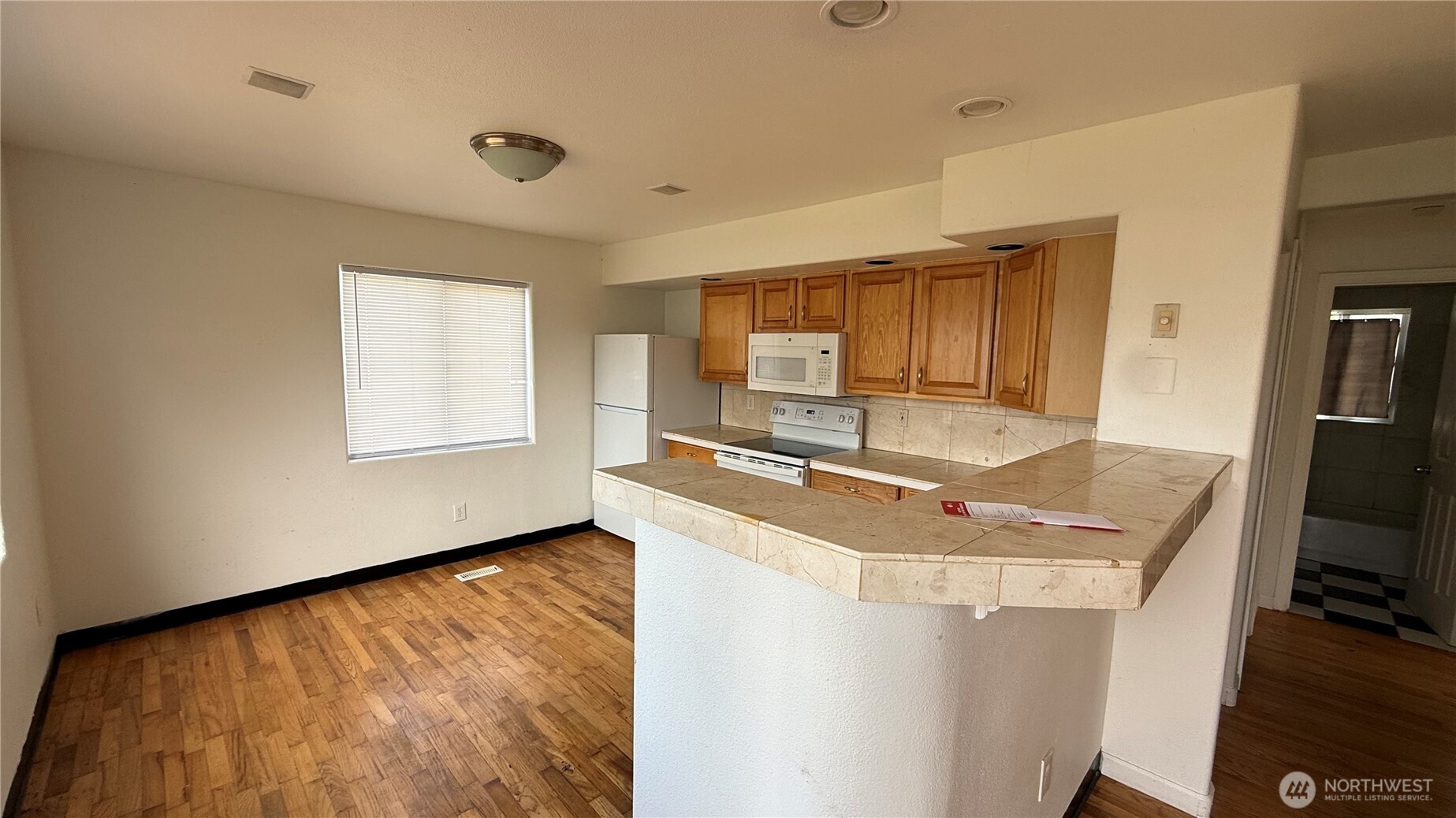 1031 S Oxford Street