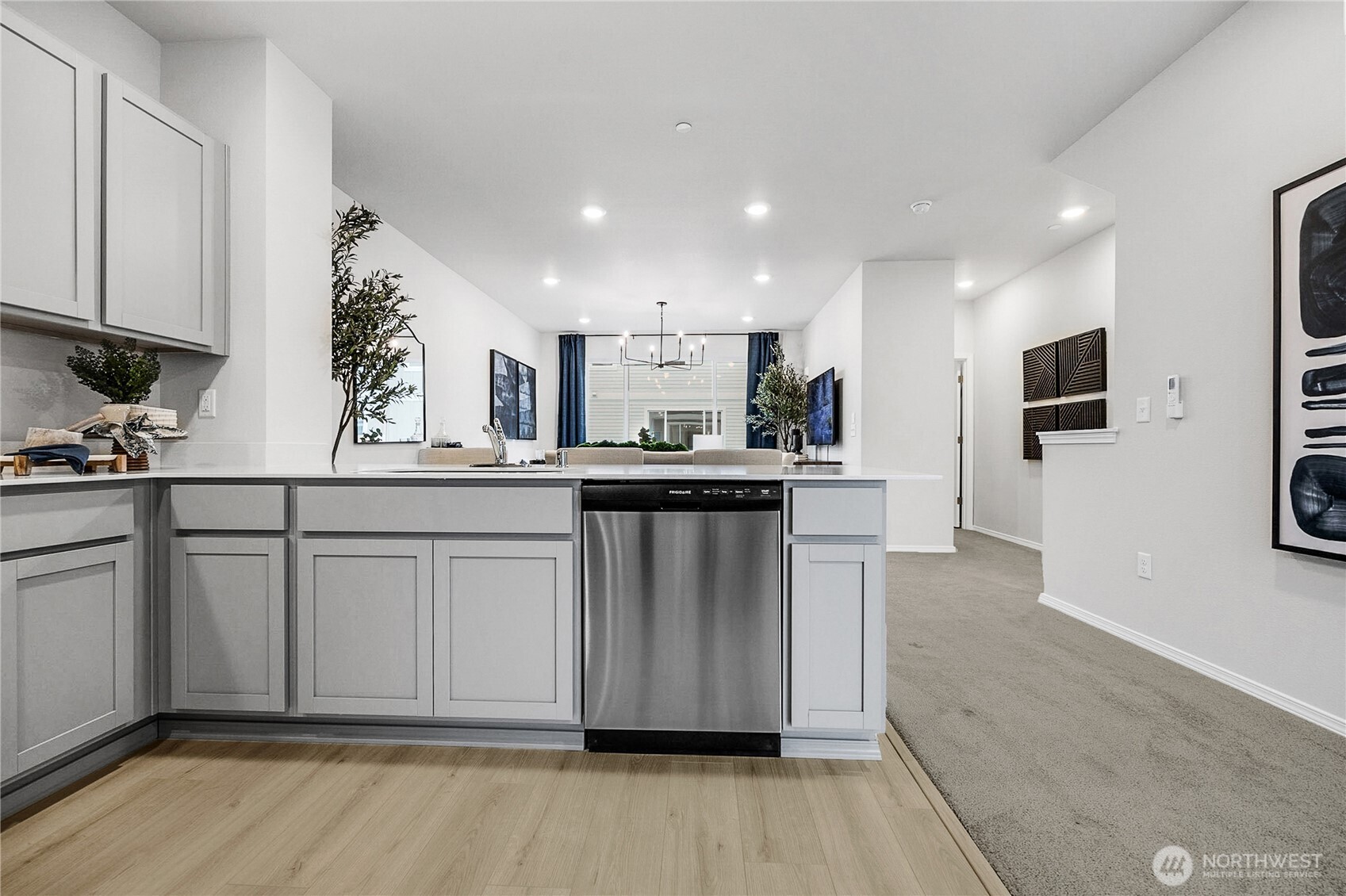 24080 Emerald Ridge Avenue SE
