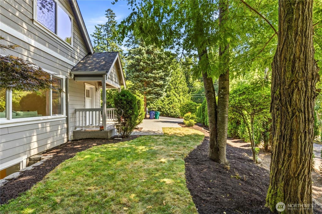 Photo of 12309 80th Avenue NE, Kirkland, WA 98034 (MLS # 2543095)