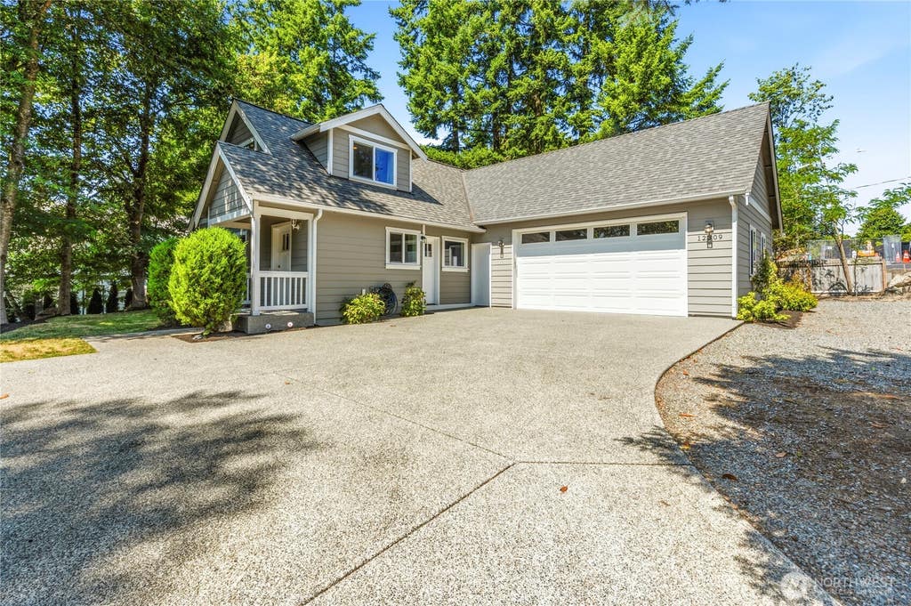 Photo of 12309 80th Avenue NE, Kirkland, WA 98034 (MLS # 2543095)