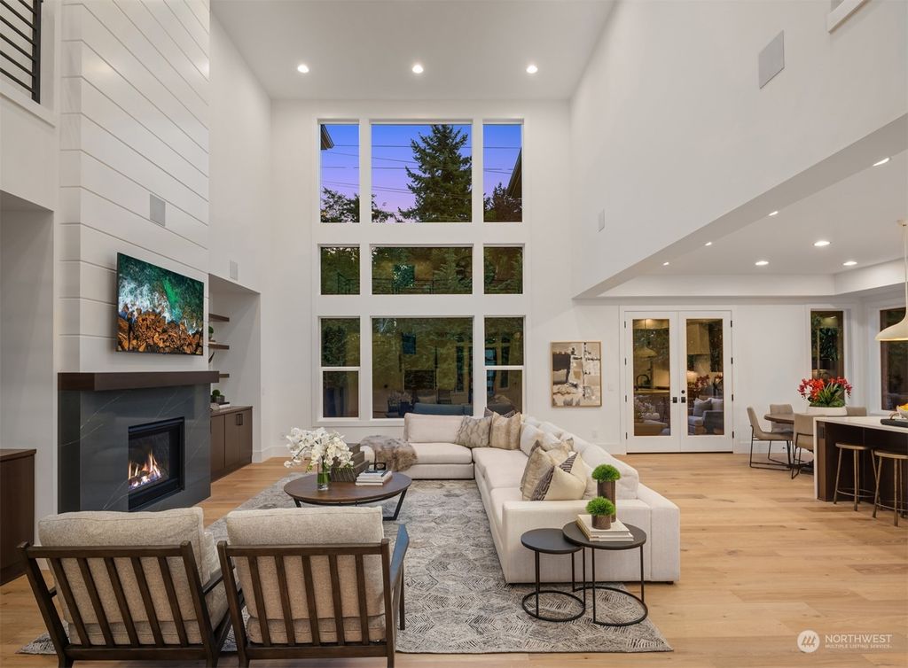 Photo of 2596 136th Lane SE, Bellevue, WA 98005 (MLS # 2175457)