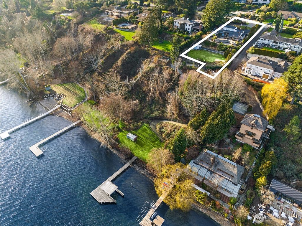 Photo of 6405 NE Windermere Road, Seattle, WA 98105 (MLS # 2394310)