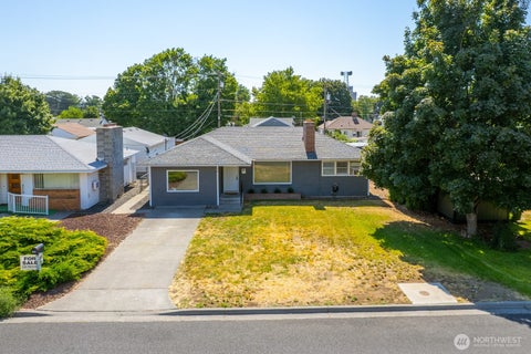 Photo of 36 F Street SW, Ephrata, WA 98823 (MLS # 2551295)