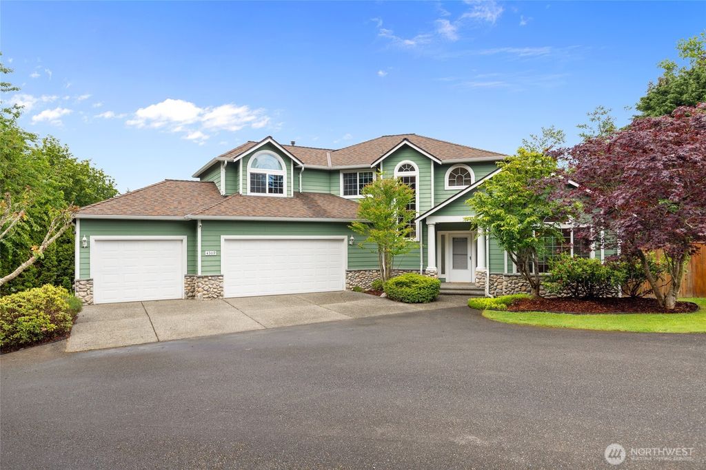 Photo of 4309 Crescent Avenue, Everett, WA 98203 (MLS # 2386412)
