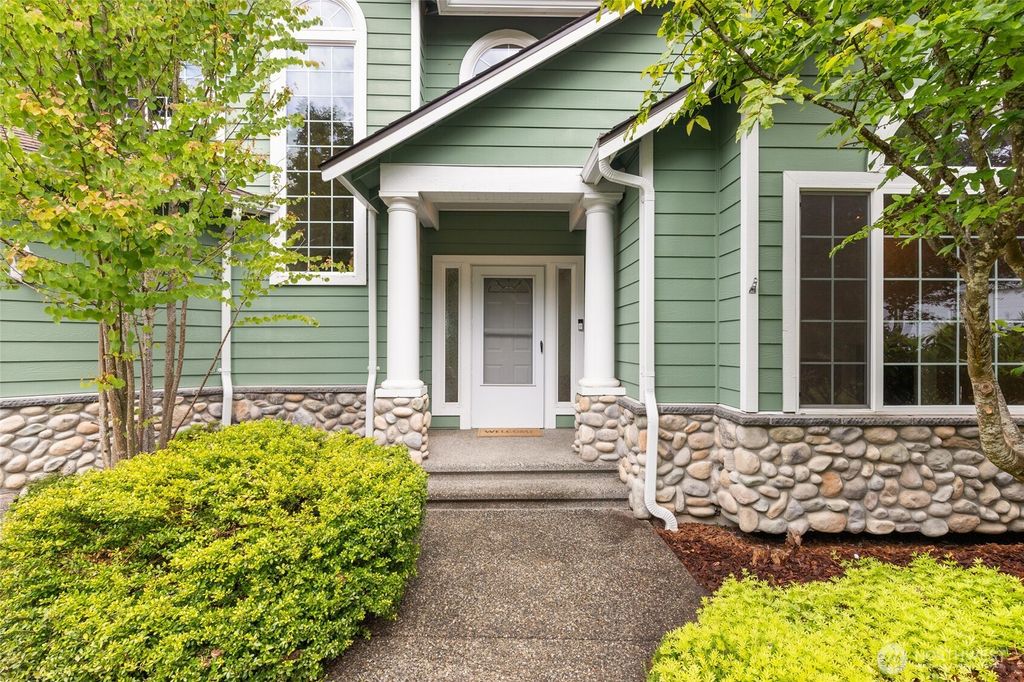 Photo of 4309 Crescent Avenue, Everett, WA 98203 (MLS # 2386412)