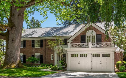 Photo of 700 McGilvra Boulevard E, Seattle, WA 98112 (MLS # 2527937)