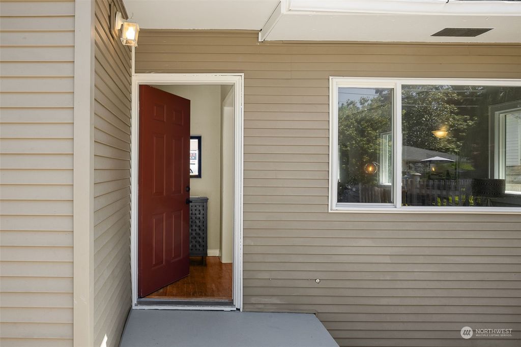 Photo of 5246 21st Avenue SW, Seattle, WA 98106 (MLS # 2269288)