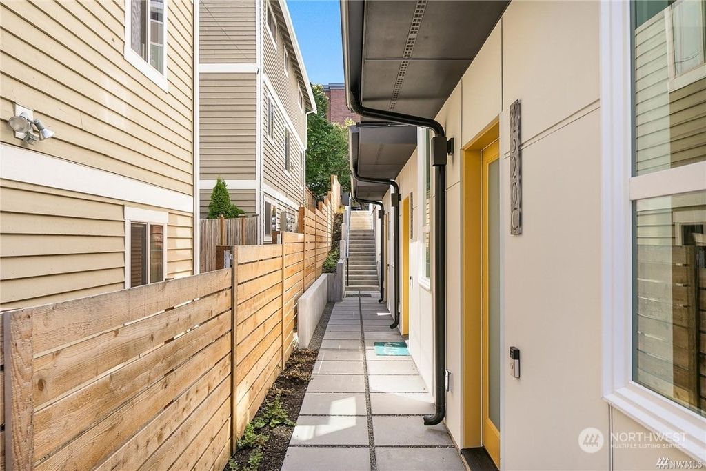 Photo of 4520 41st Avenue SW #B, Seattle, WA 98116 (MLS # 2151444)