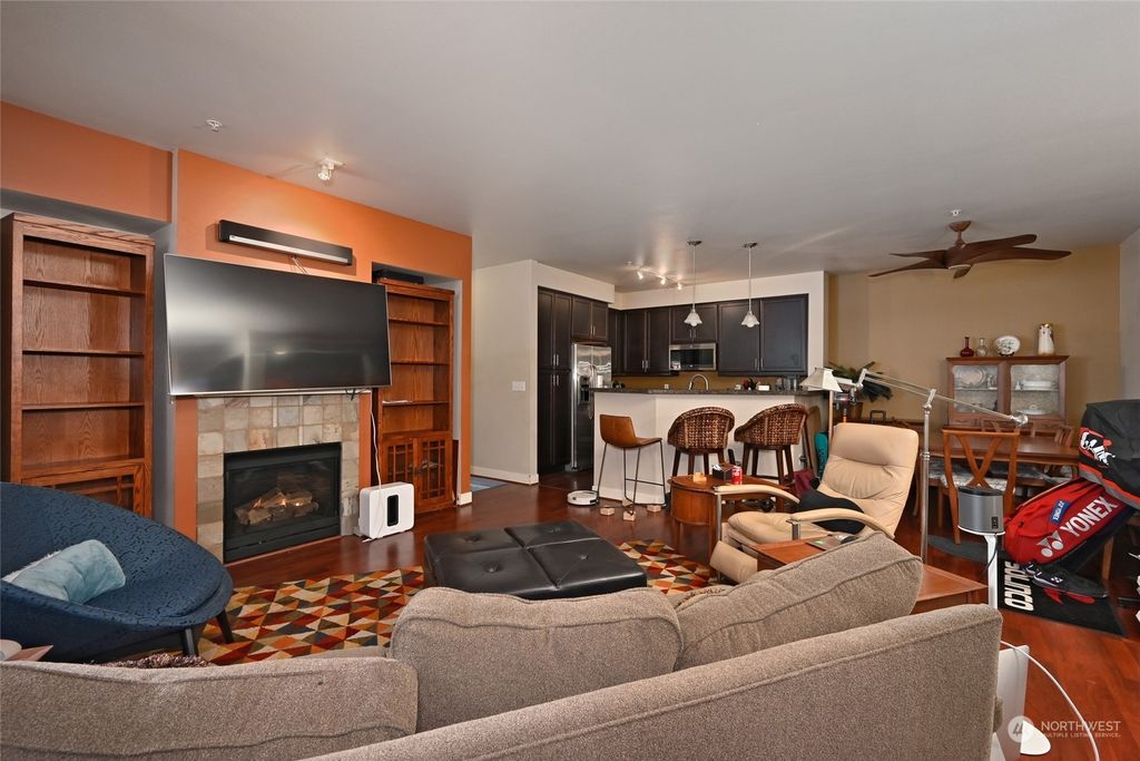 Photo of 15730 116th Avenue NE #101, Bothell, WA 98011 (MLS # 2244276)