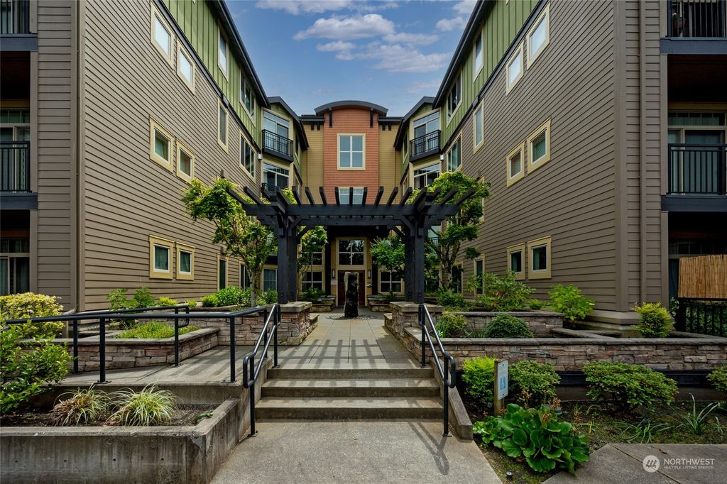 Photo of 15730 116th Avenue NE #101, Bothell, WA 98011 (MLS # 2244276)