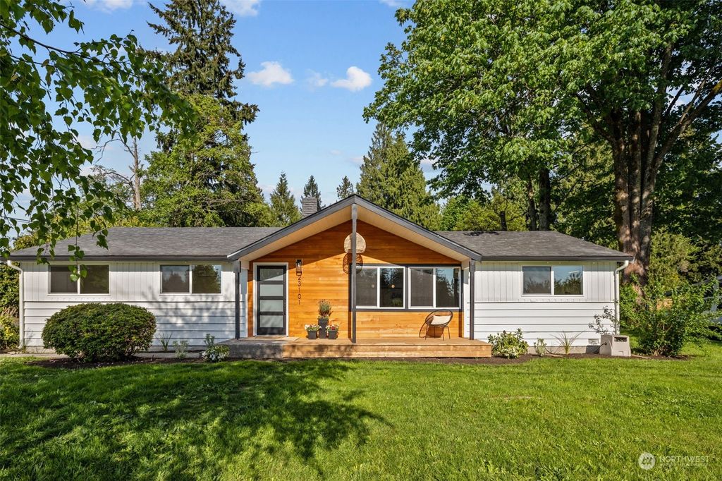 Photo of 23101 32nd Avenue W, Brier, WA 98036 (MLS # 2069009)
