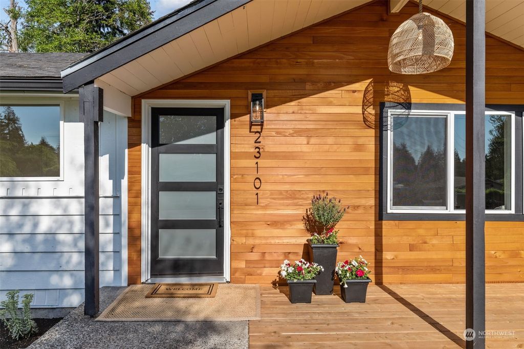 Photo of 23101 32nd Avenue W, Brier, WA 98036 (MLS # 2069009)