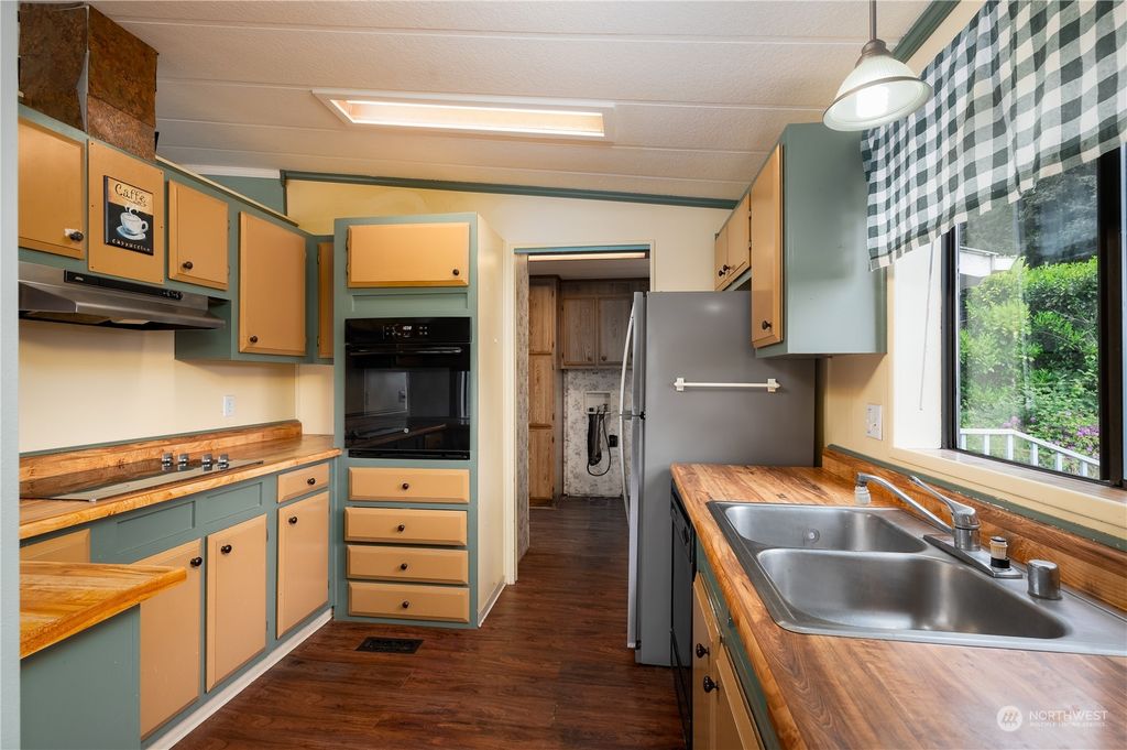 listing image 9366672217085908955