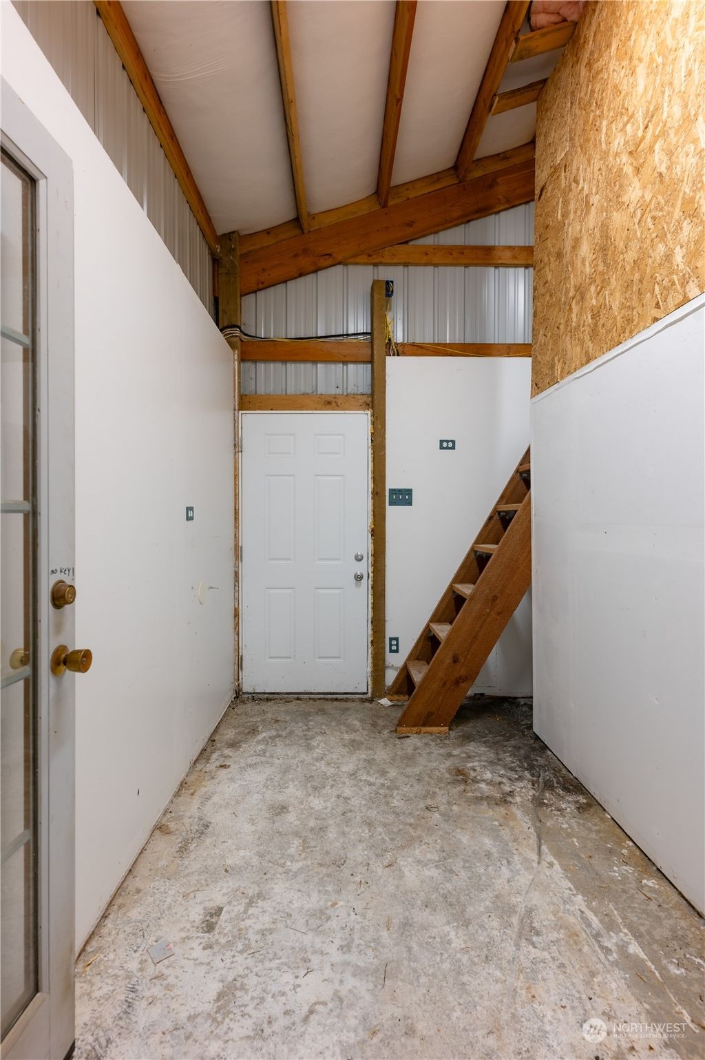 listing image 9360806114751747384