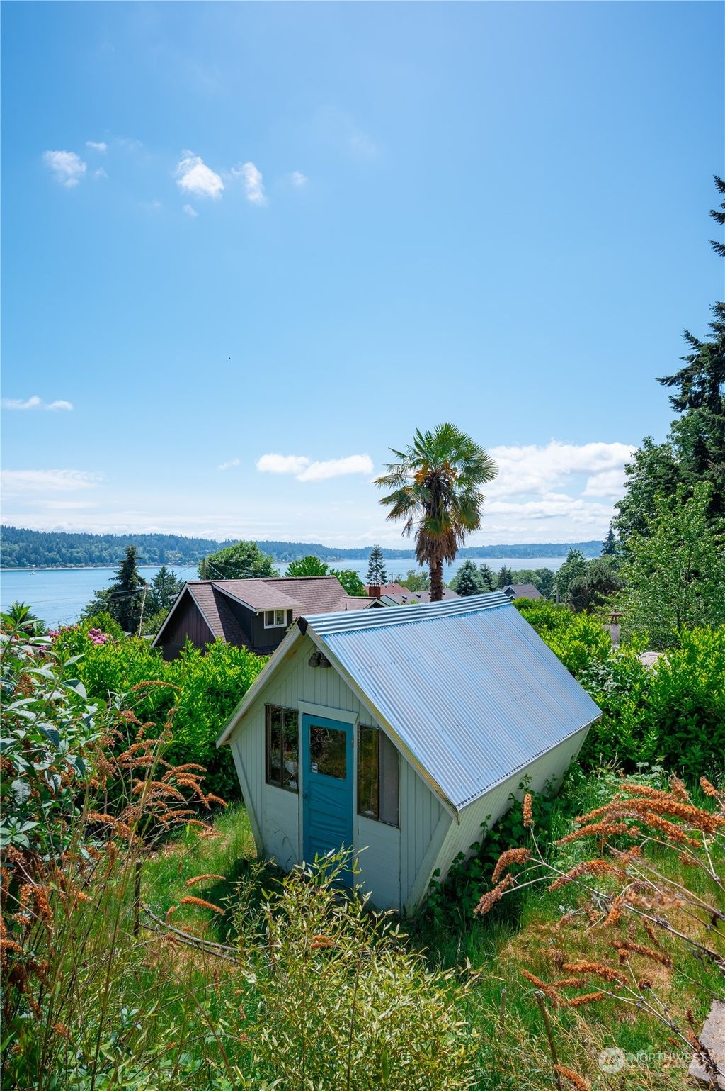 listing image 9366560242065176397