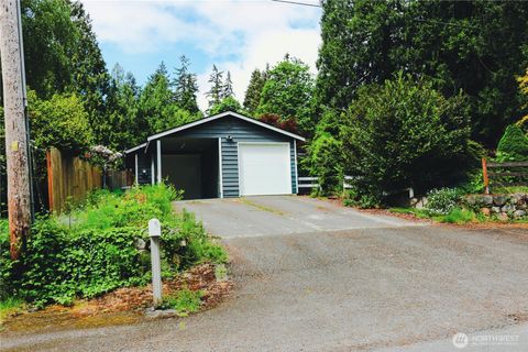 Photo of 14717 206th Avenue SE, Renton, WA 98059 (MLS # 2521268)
