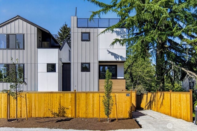 1218 NE 100th Street, Seattle