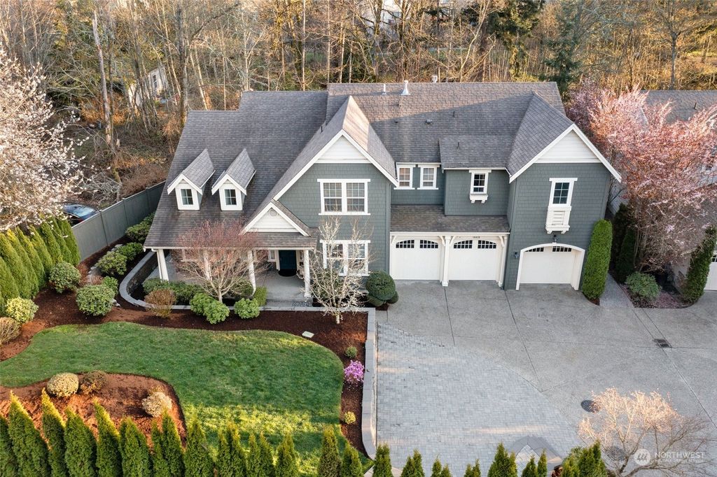 Photo of 16419 SE Cougar Mountain Way, Bellevue, WA 98006 (MLS # 2215583)