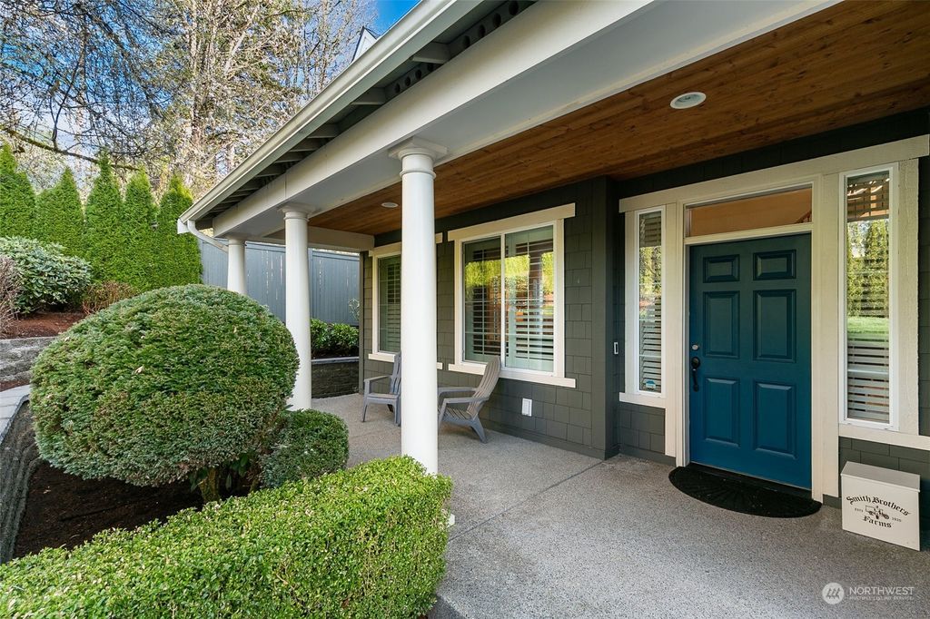 Photo of 16419 SE Cougar Mountain Way, Bellevue, WA 98006 (MLS # 2215583)