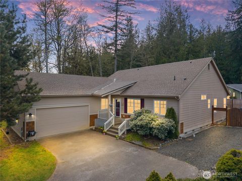 Photo of 142 Camano Lane, Port Ludlow, WA 98365 (MLS # 2506495)