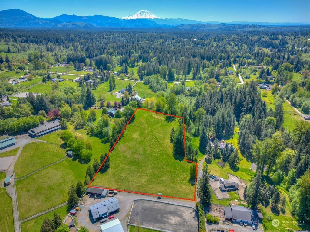 Photo of 284 xx SE 204th Street, Maple Valley, WA 98038 (MLS # 2235919)