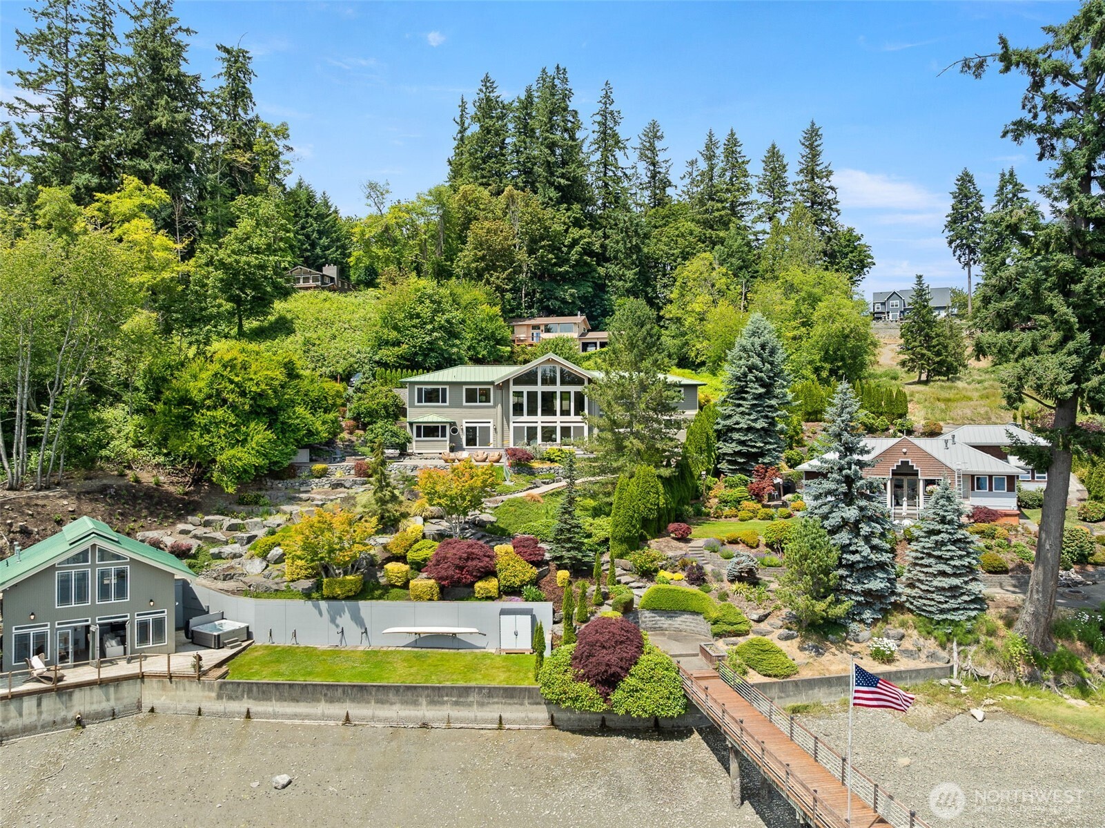241 Raft Island Drive NW