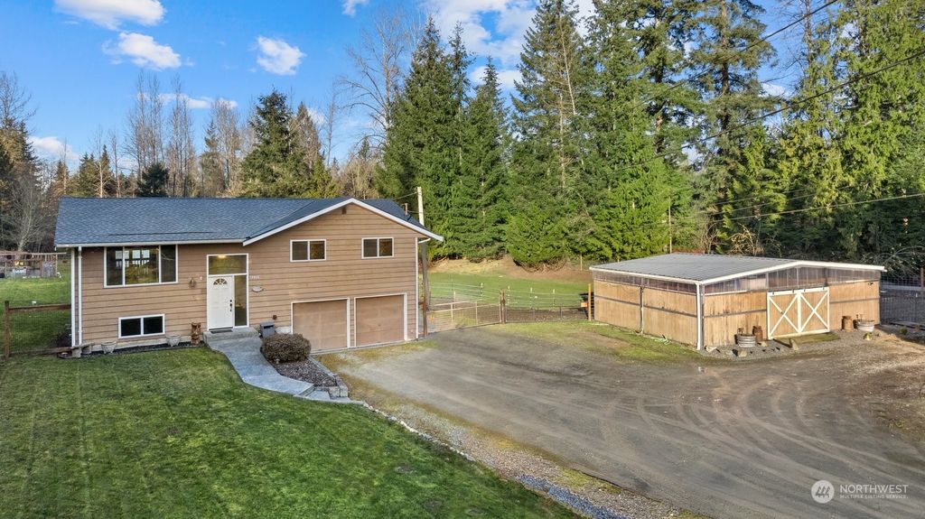 Photo of 13925 Dubuque Road, Snohomish, WA 98290 (MLS # 2317772)