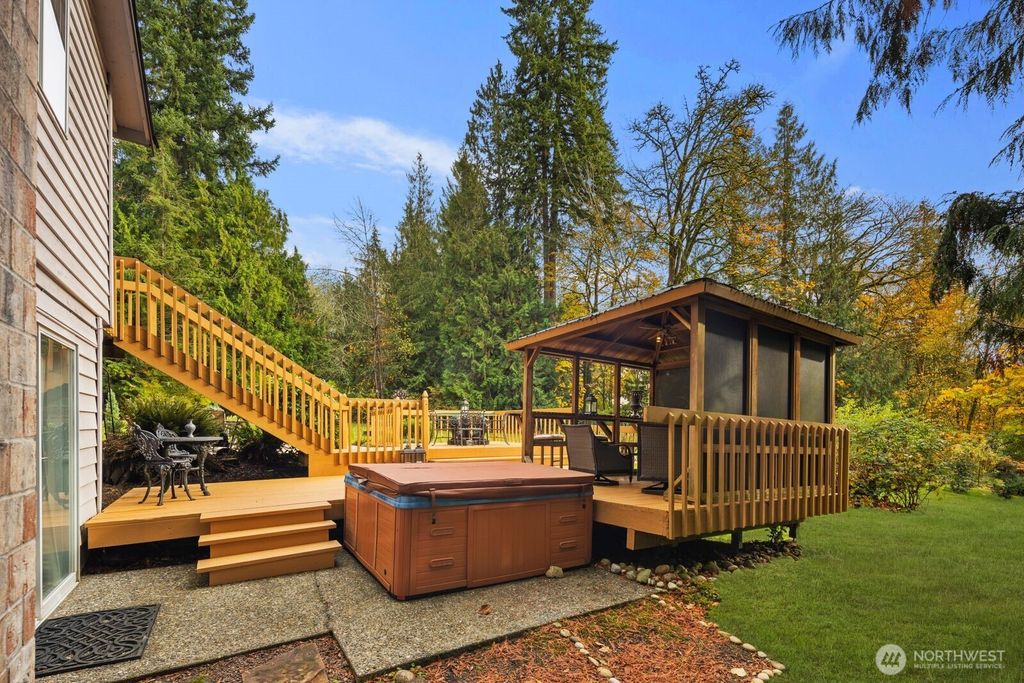 Photo of 23111 165th Avenue SE, Woodinville, WA 98272 (MLS # 2459187)