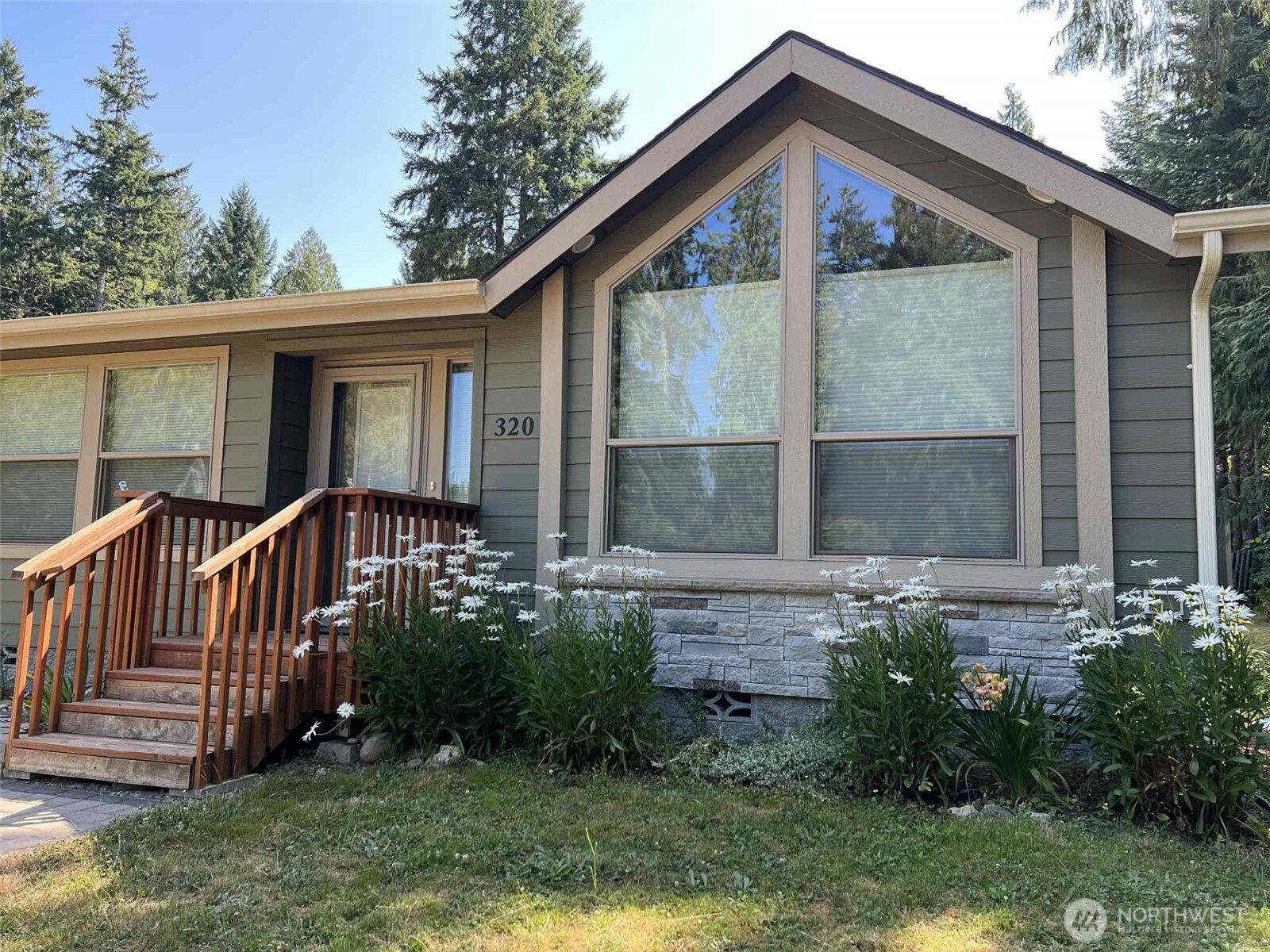 320 E Lake Devereaux Road