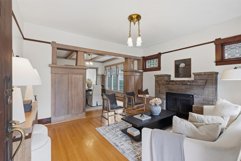 Photo of 715 N 48th Street, Seattle, WA 98103 (MLS # 2510335)