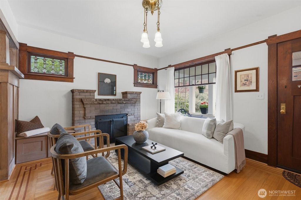 Photo of 715 N 48th Street, Seattle, WA 98103 (MLS # 2510335)