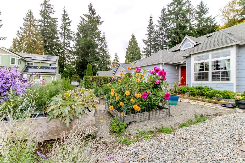 Photo of 1935 NE 23rd Street, Renton, WA 98056 (MLS # 2300462)