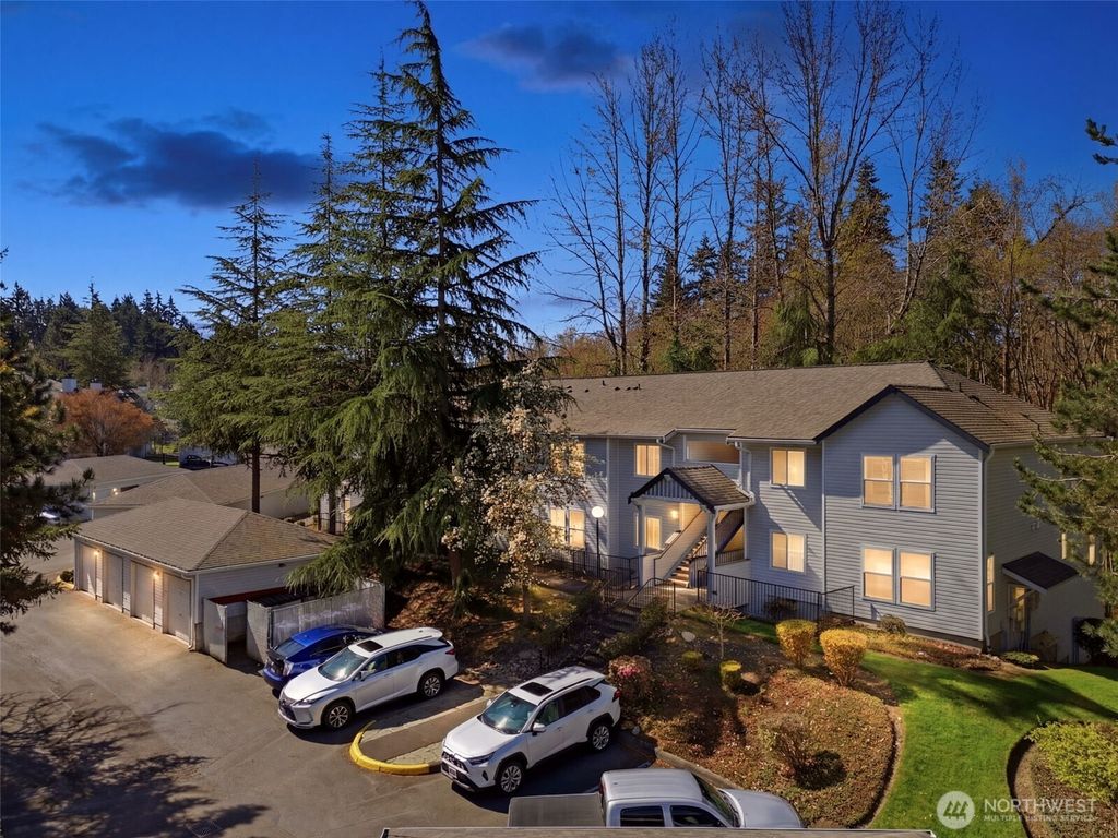 Photo of 33020 10th Avenue SW #E102, Federal Way, WA 98023 (MLS # 2505013)