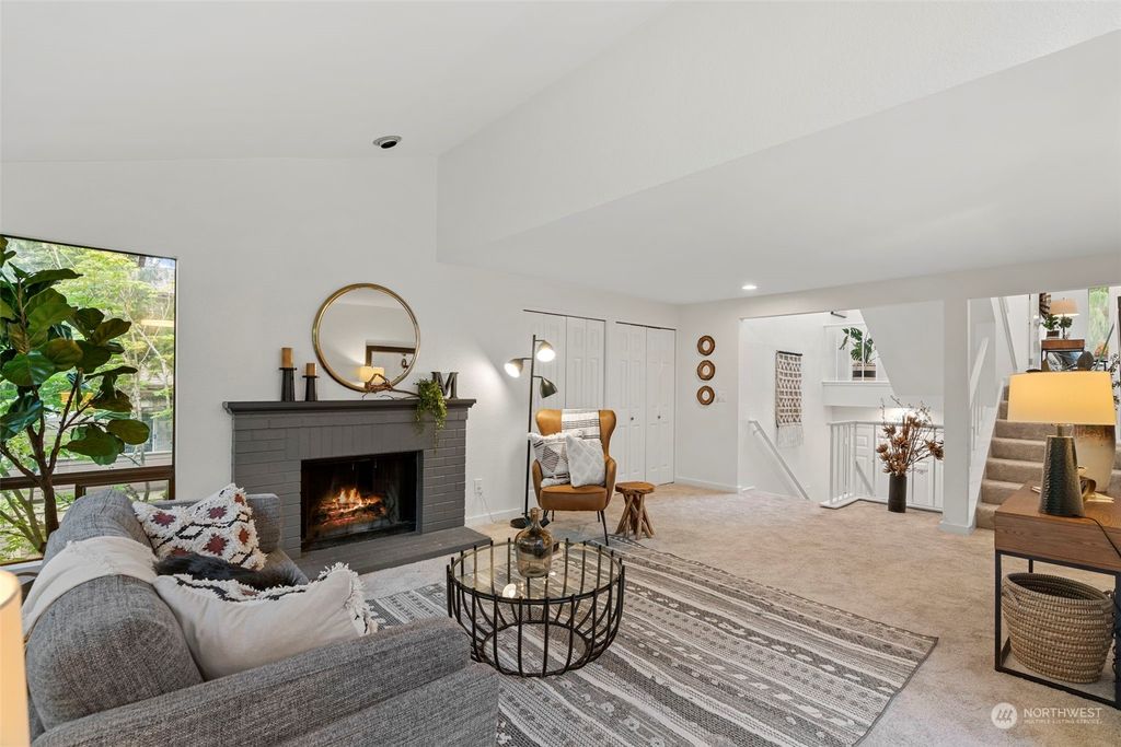 Photo of 15119 Sunwood Boulevard #HH22, Tukwila, WA 98188 (MLS # 2002979)