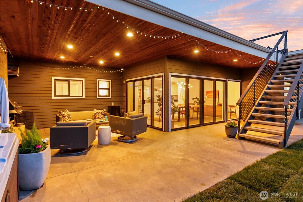 Photo of 11017 Forest Avenue S, Seattle, WA 98178 (MLS # 2488528)