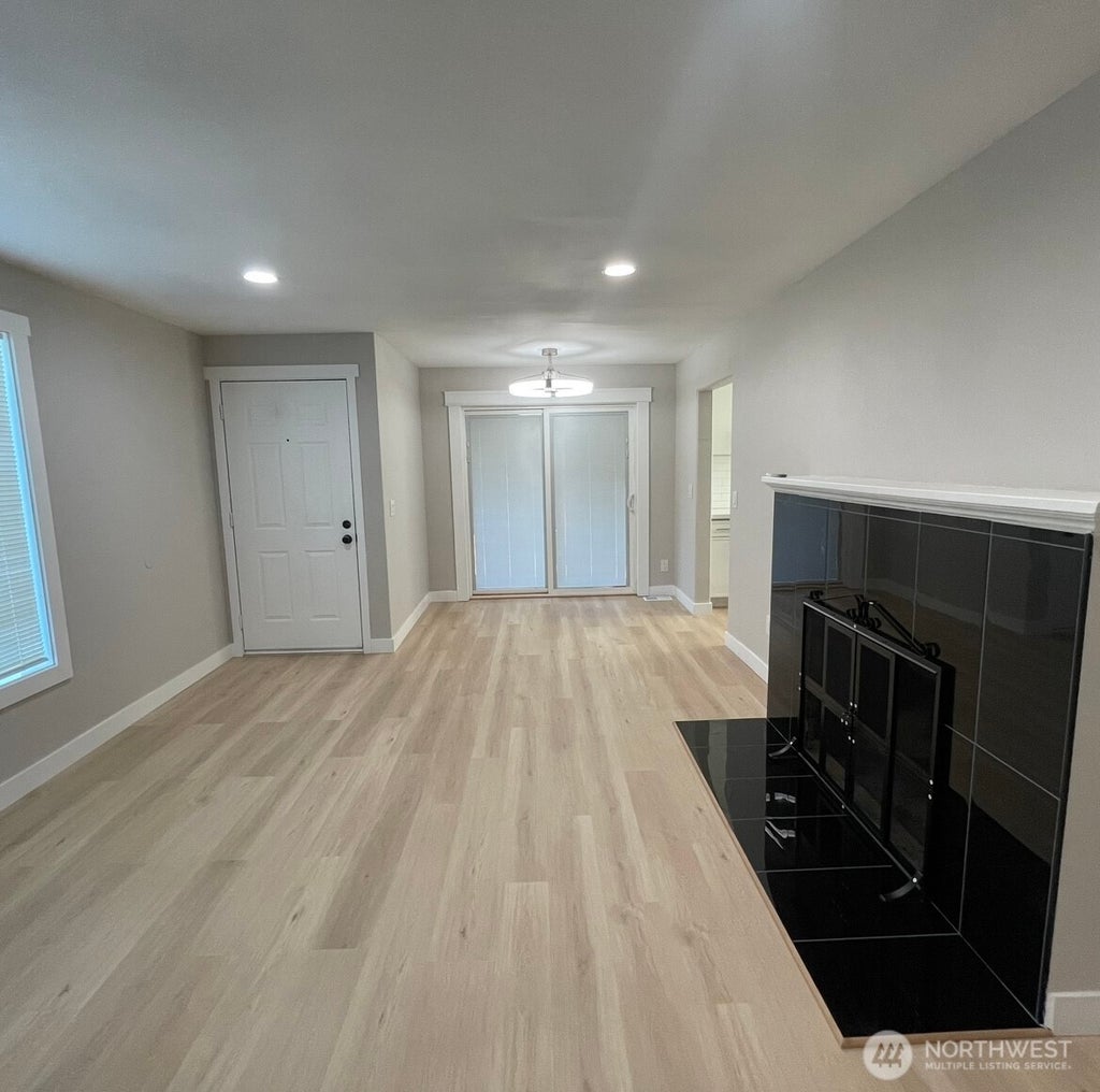 Photo of 13829 51st ave Avenue S, Tukwila, WA 98168 (MLS # 2556867)